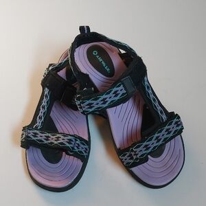 Airwalk Black and Lavender Sandals